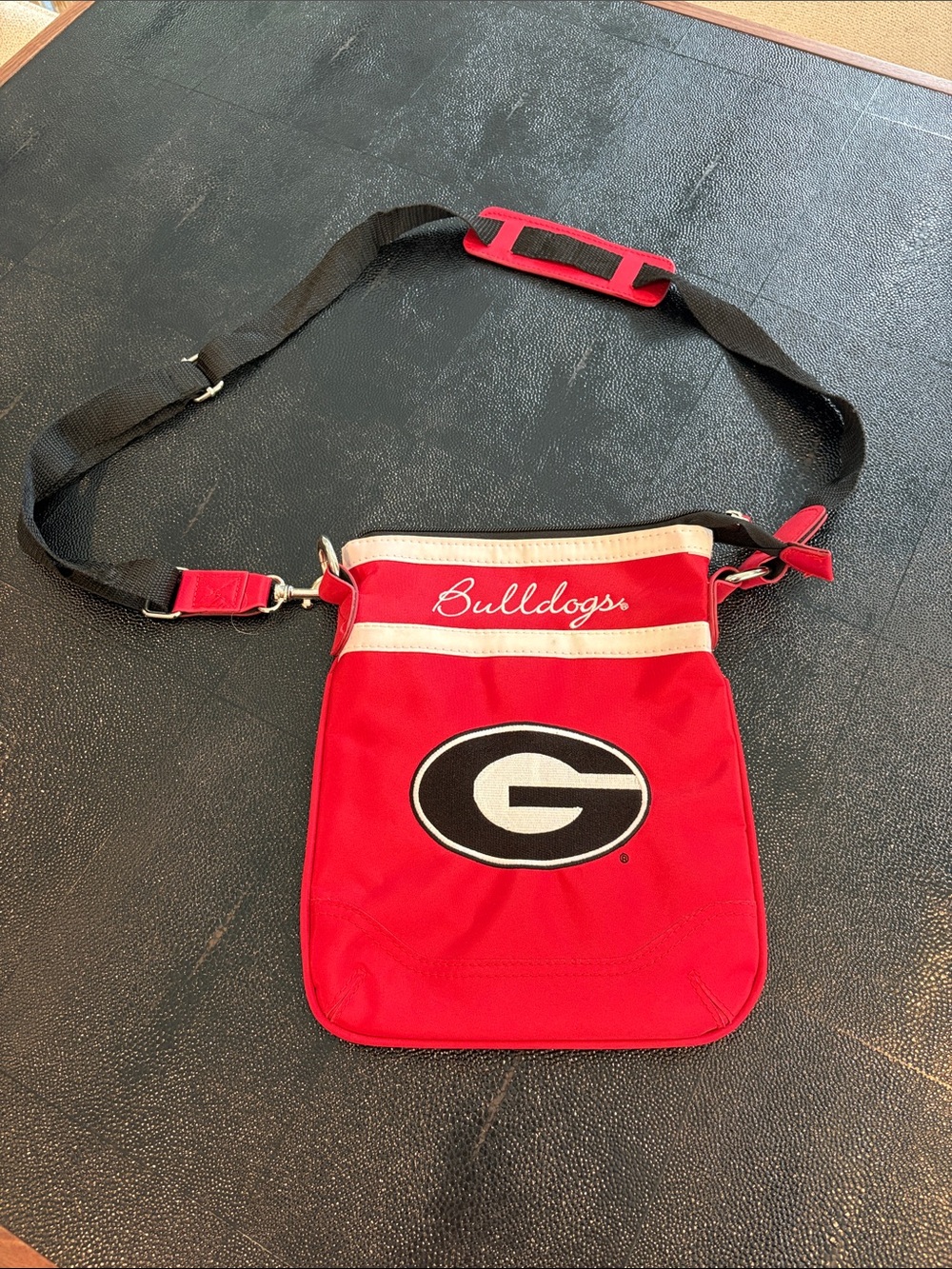 Source Unknown Red and Black Bulldogs Crossbody Bag